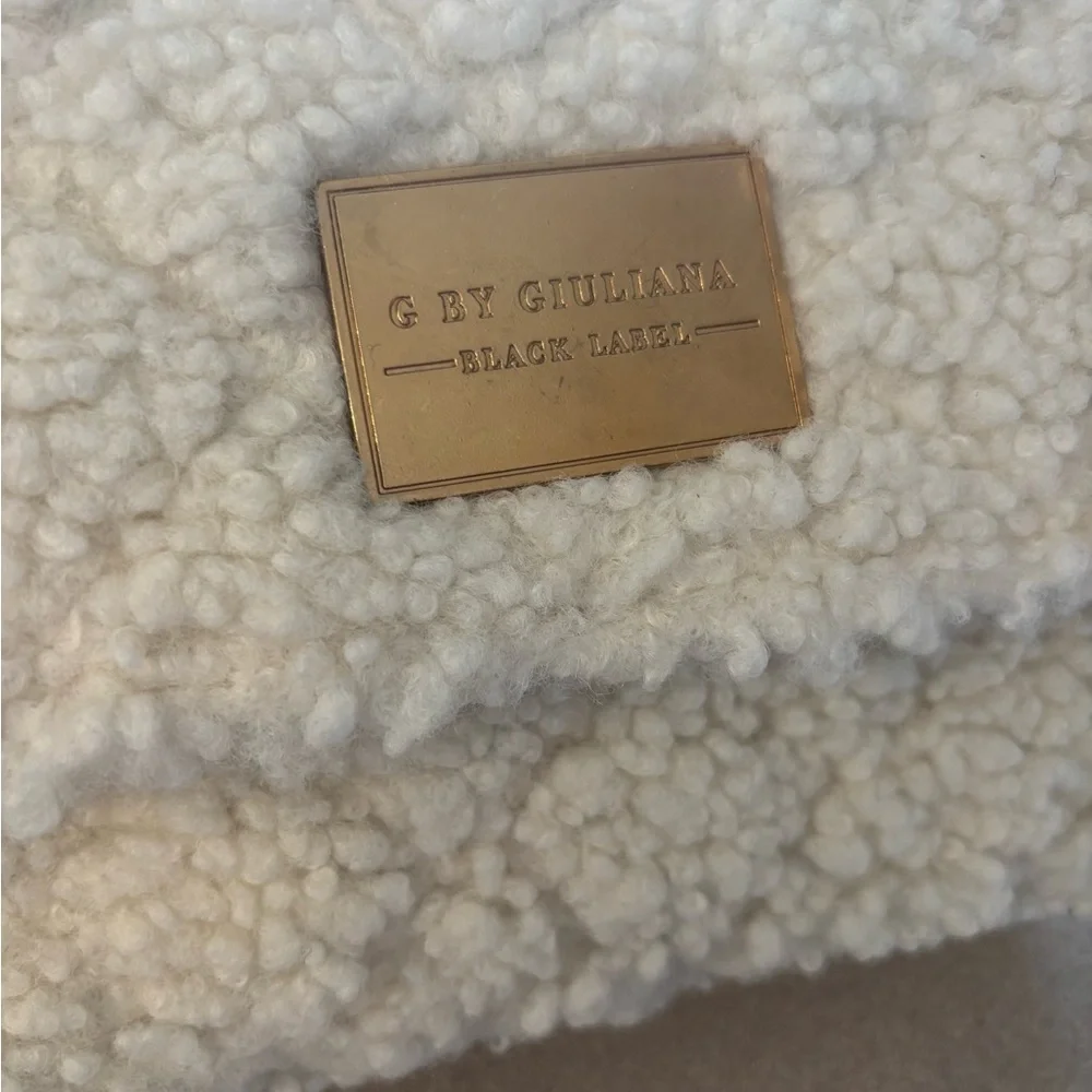G by Giuliana Cream Faux Fur Wristlet Clutch